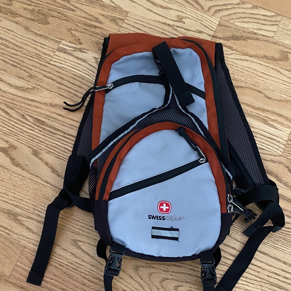 SwissGear Backpack - Orange and Gray like new